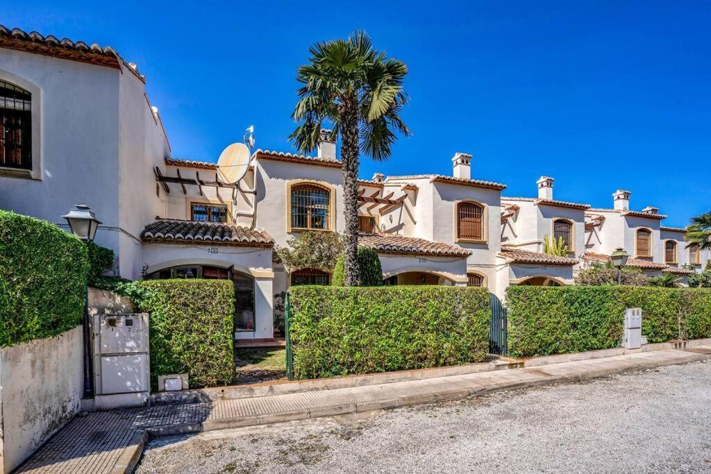 Villa La Isla Casa Barnaby Platja de Larenal Esterno foto