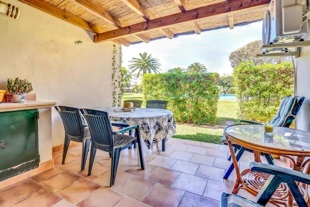 Villa La Isla Casa Barnaby Platja de Larenal Esterno foto