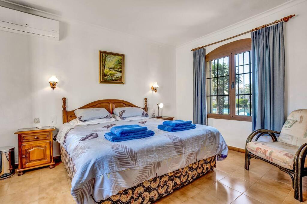 Villa La Isla Casa Barnaby Platja de Larenal Esterno foto