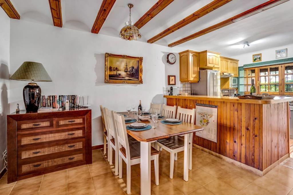 Villa La Isla Casa Barnaby Platja de Larenal Esterno foto