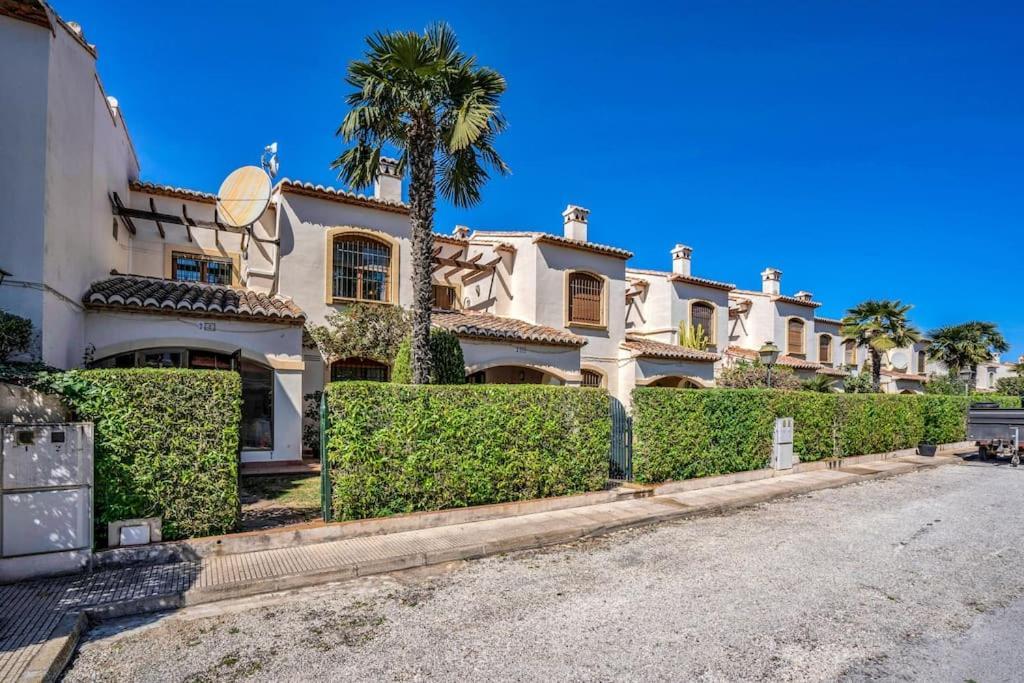 Villa La Isla Casa Barnaby Platja de Larenal Esterno foto